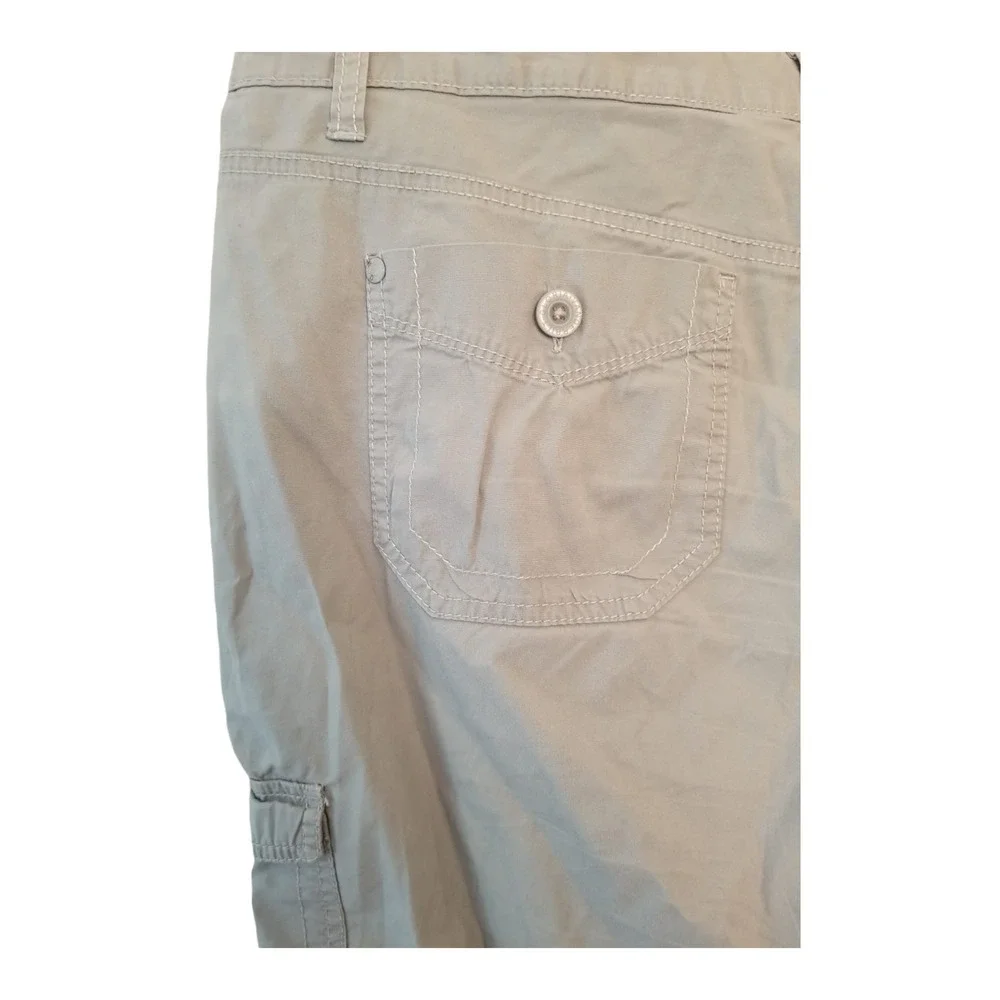 Gloria Vanderbilt Skimmer Gray Women's Shorts Size 12 37/38 Inseam 14 in - Picture 7 of 9